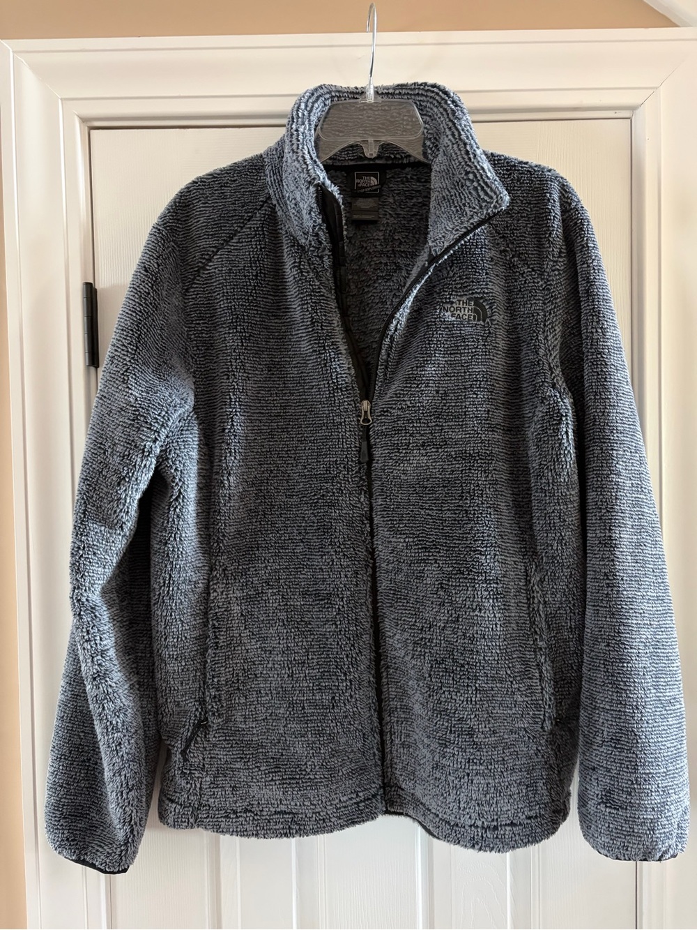 The North Face Women’s Plush Full-Zip Fleece Jacket - Charcoal Gray XL